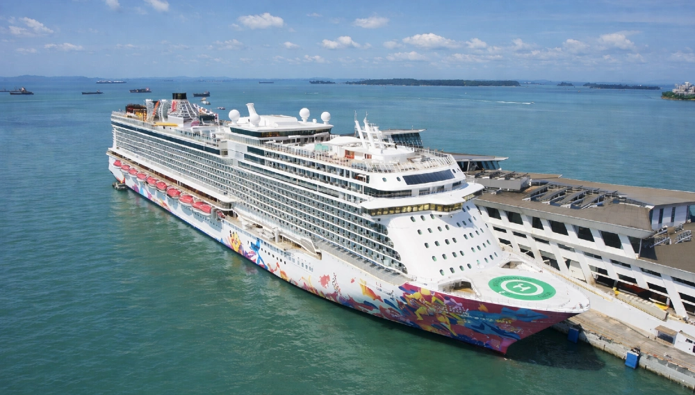 Genting Dream alongside at Marina Bay Cruise Centre Singapore