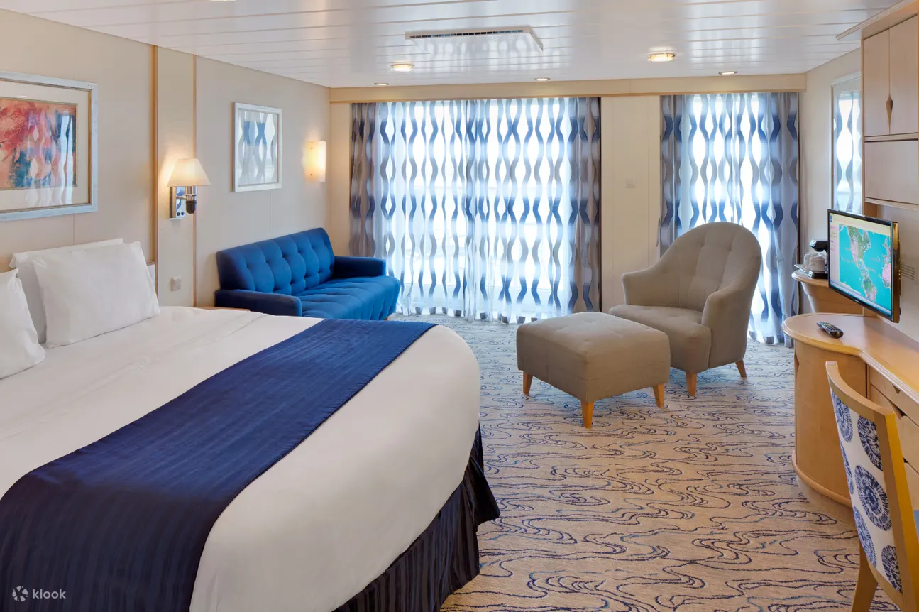 Junior Suite stateroom on Navigator of the Seas
