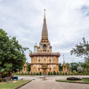 Phuket Temple & Shopping Tour