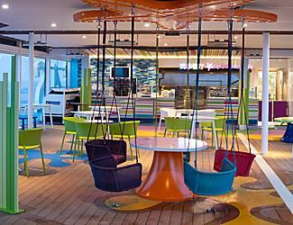 spectrum-of-the-seas-splashaway-cafe-interior