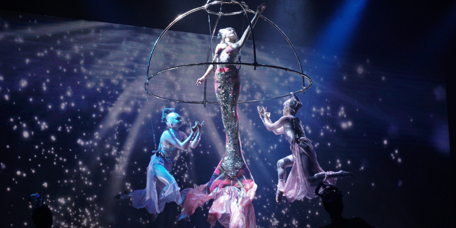Live performance of Voyage of a Lover’s Dream show on Genting Dream